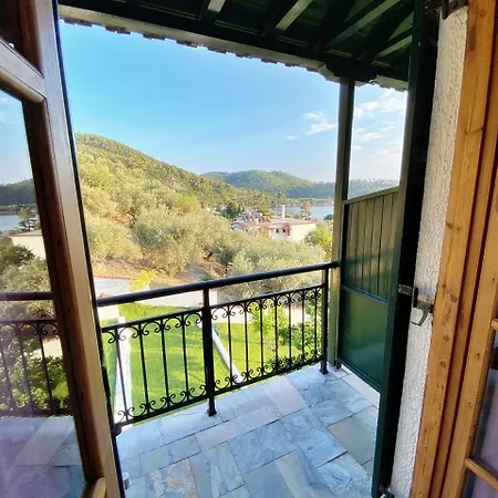 Panormos Skopelos Hotel 3*