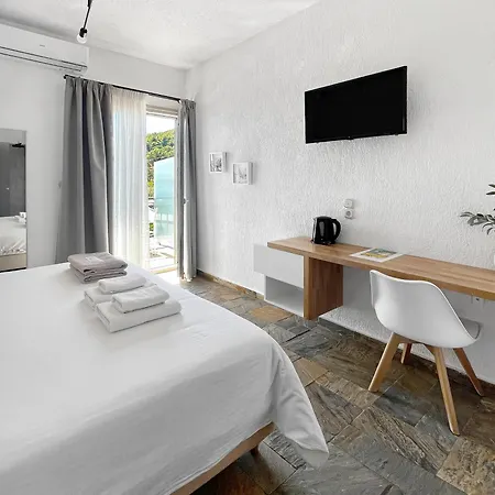 Panormos Skopelos 3*